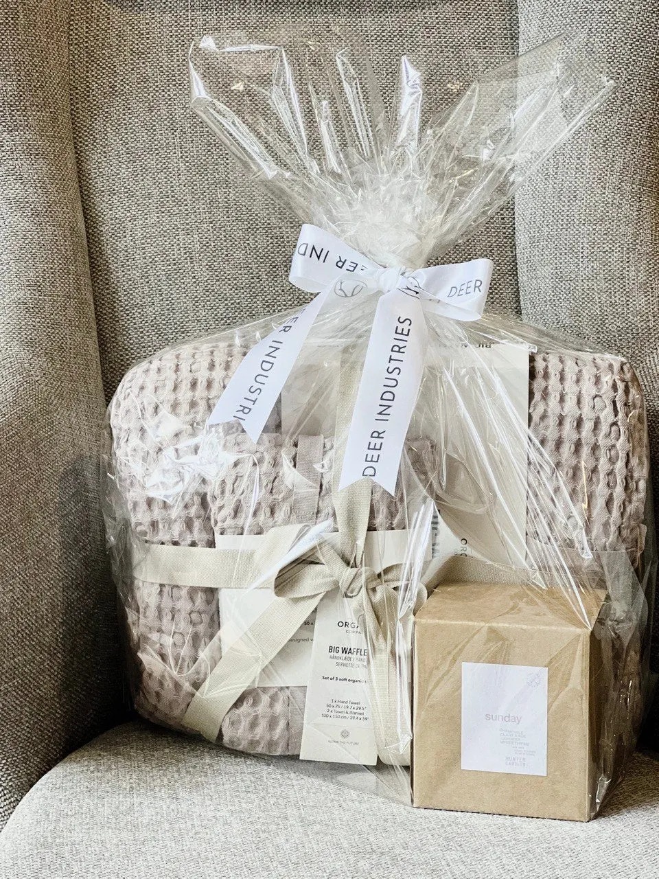 Big Waffle Towels & Candle Gift Set