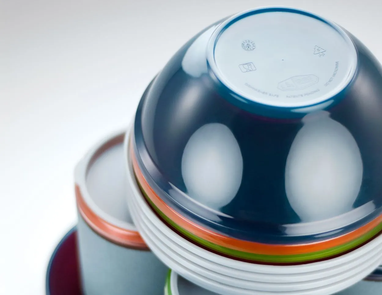 INFINITY 4 PERSON DELUXE TABLESET- MULTICOLOR