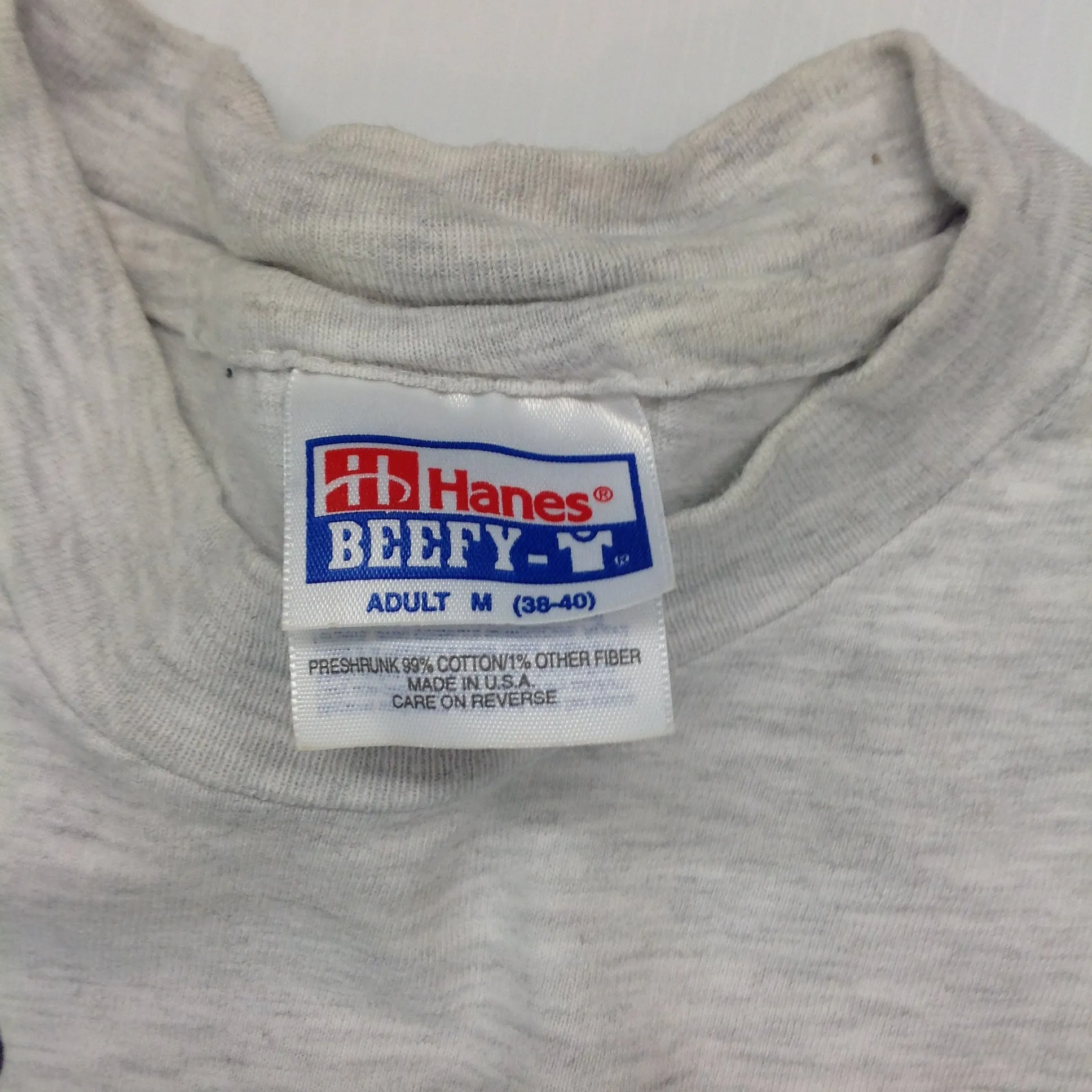 Vintage 1990's Hanes Beefy-T Souvenir Gray Men's Medium Short Sleeve Blue-Green Plaid Chicago Illinois