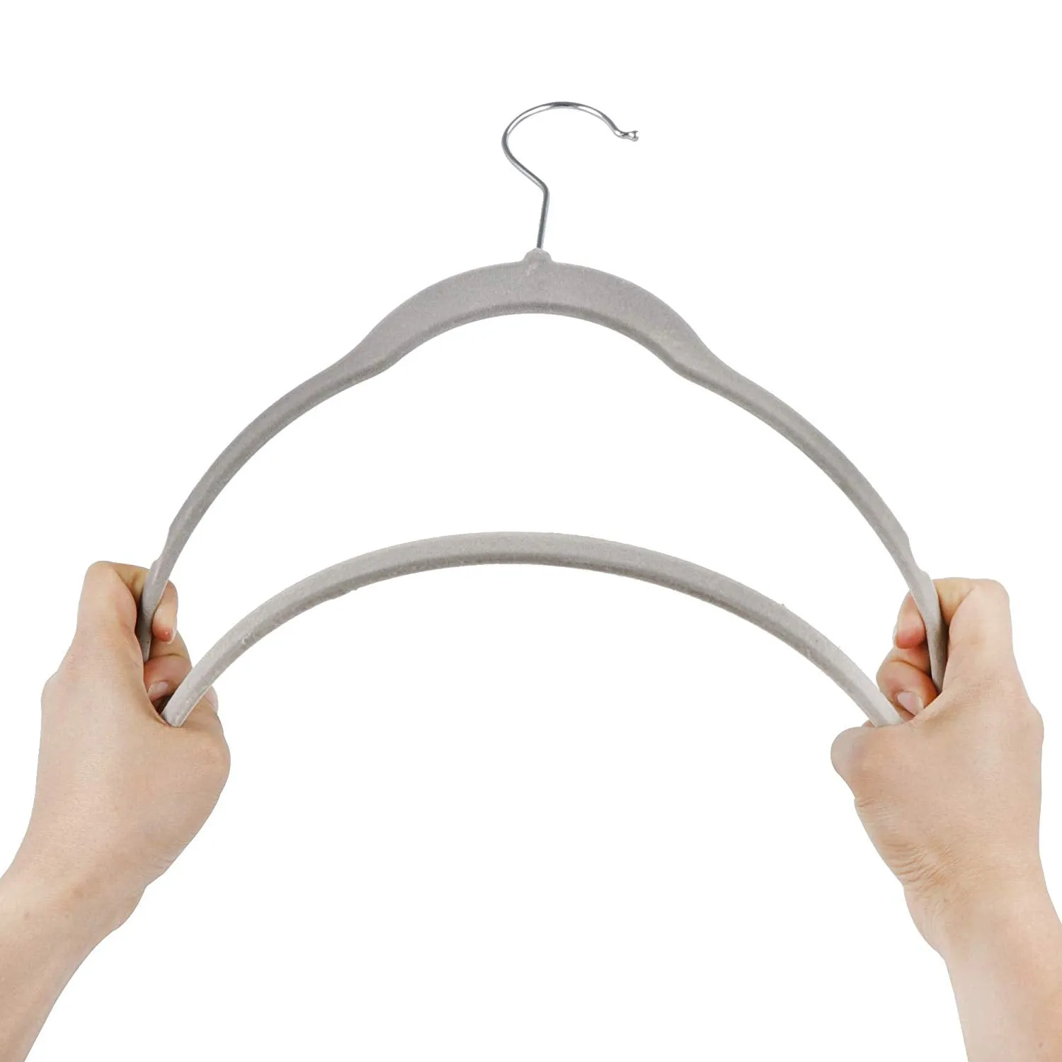 ZENY™ Pack of 100 Premium Velvet Hangers Non Slip Velvet Suit Hangers 360° Swivel Hooks, Grey/Beige